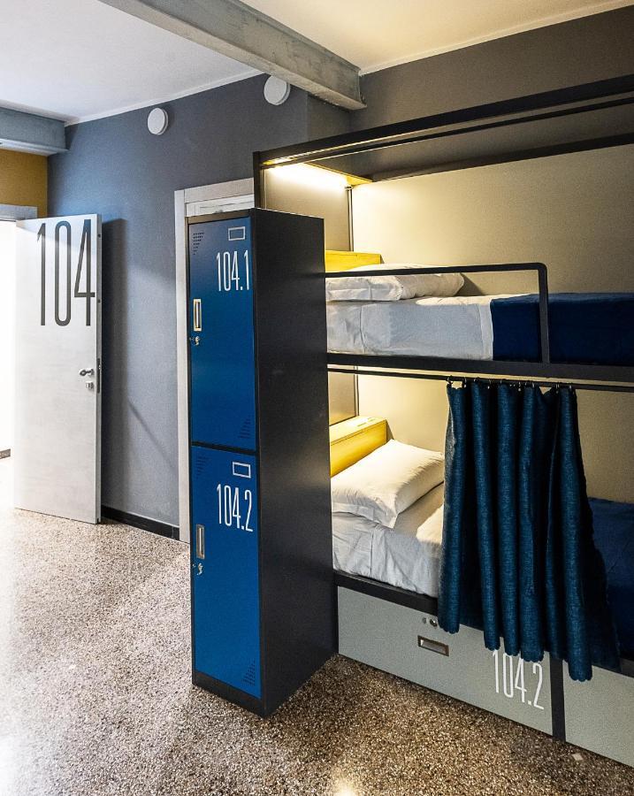 Marathon Hostel Genova Eksteriør billede