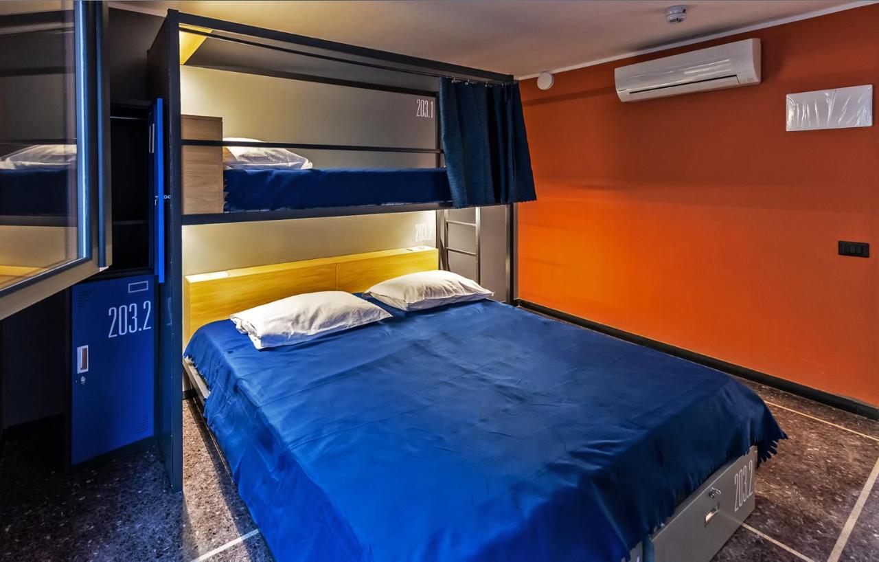Marathon Hostel Genova Eksteriør billede
