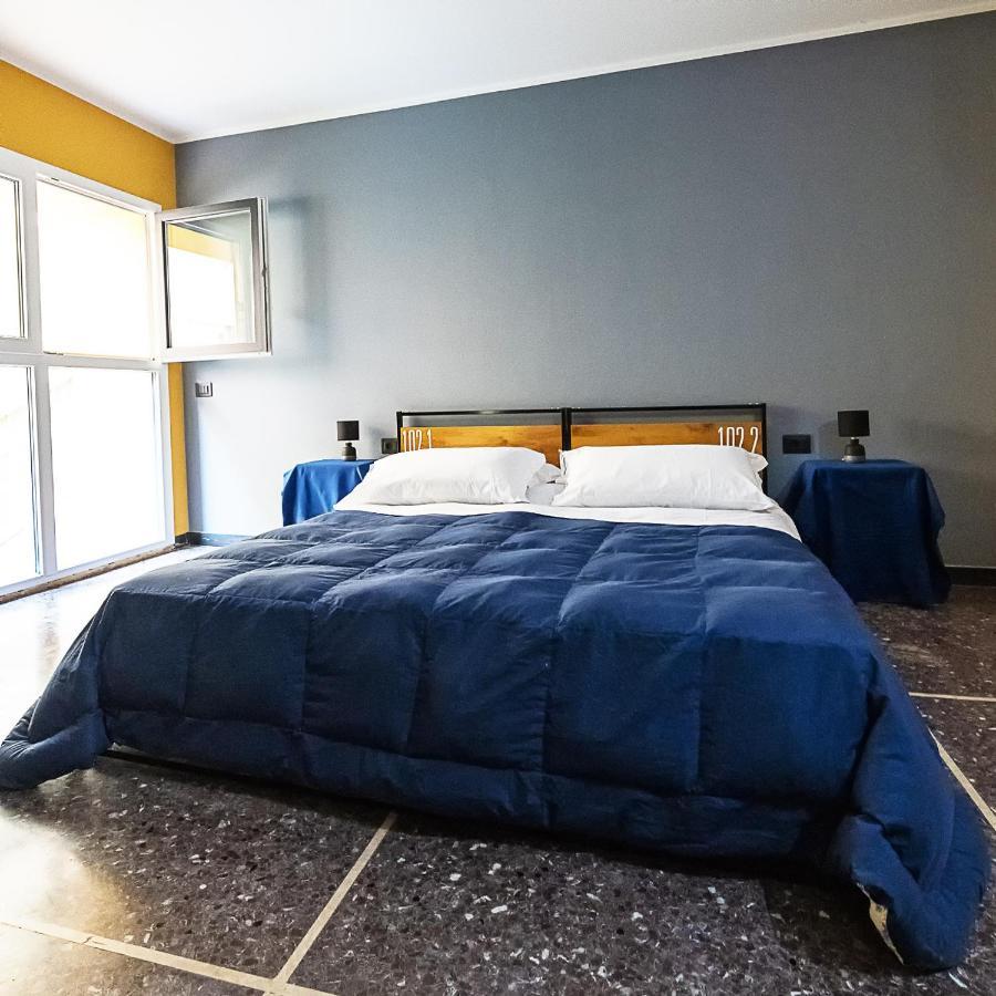 Marathon Hostel Genova Eksteriør billede