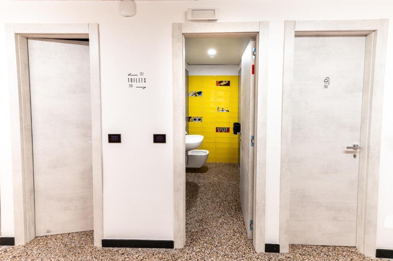 Marathon Hostel Genova Eksteriør billede
