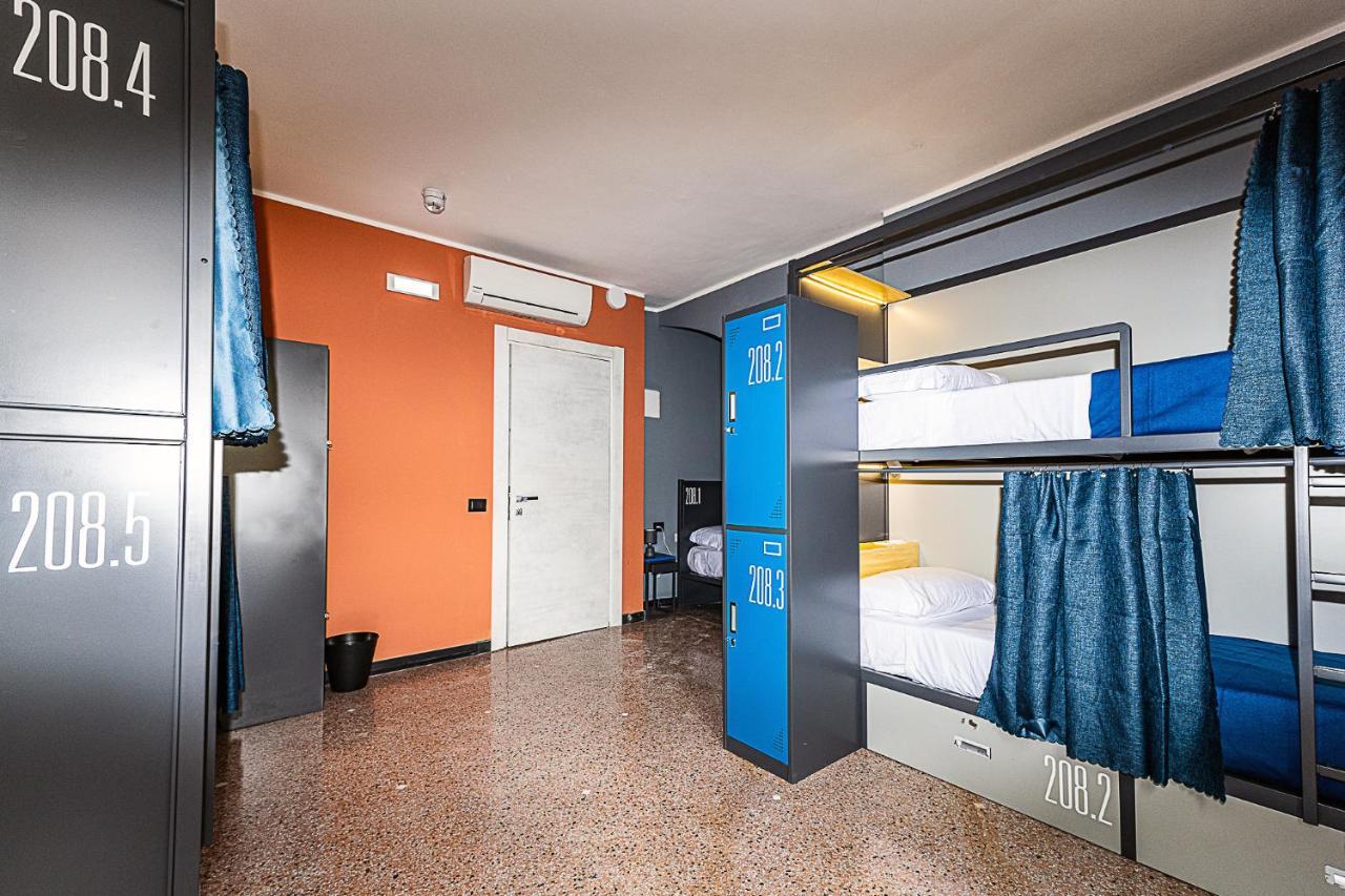 Marathon Hostel Genova Eksteriør billede