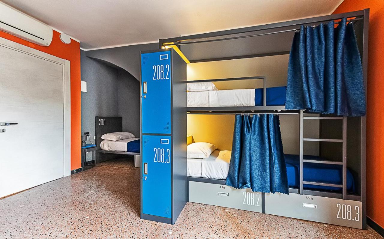 Marathon Hostel Genova Eksteriør billede