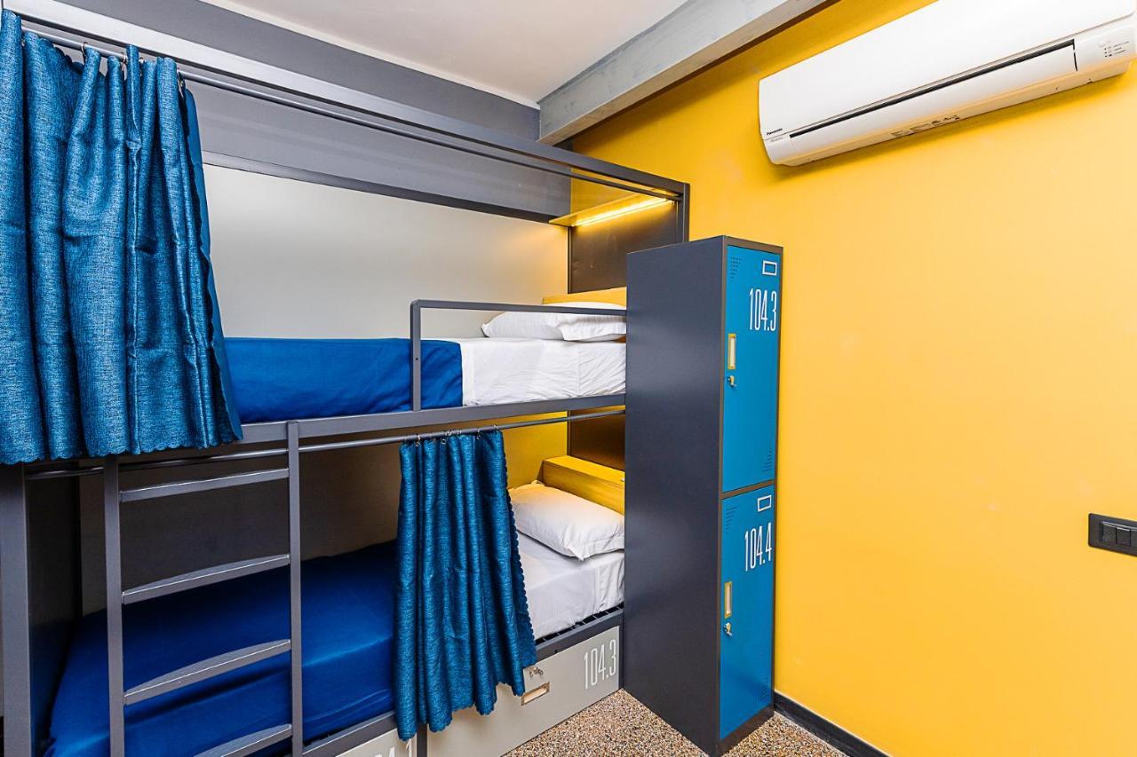 Marathon Hostel Genova Eksteriør billede